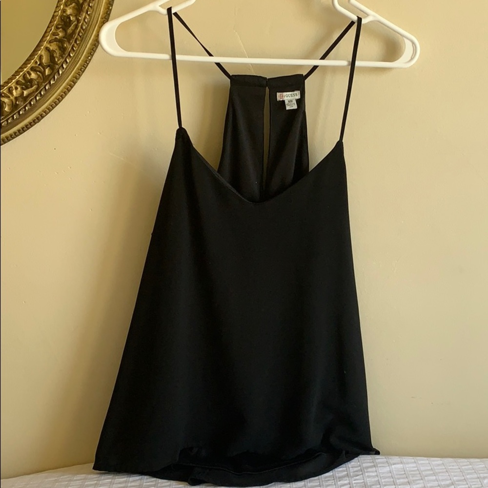 🍸 Date night GUESS keyhole back low cut